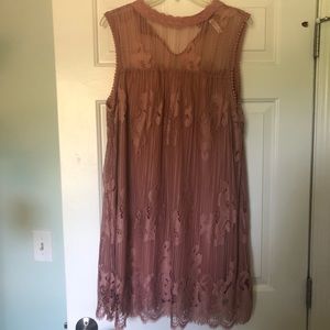 Dusty rose sleeveless dress with lace overlay. XXL